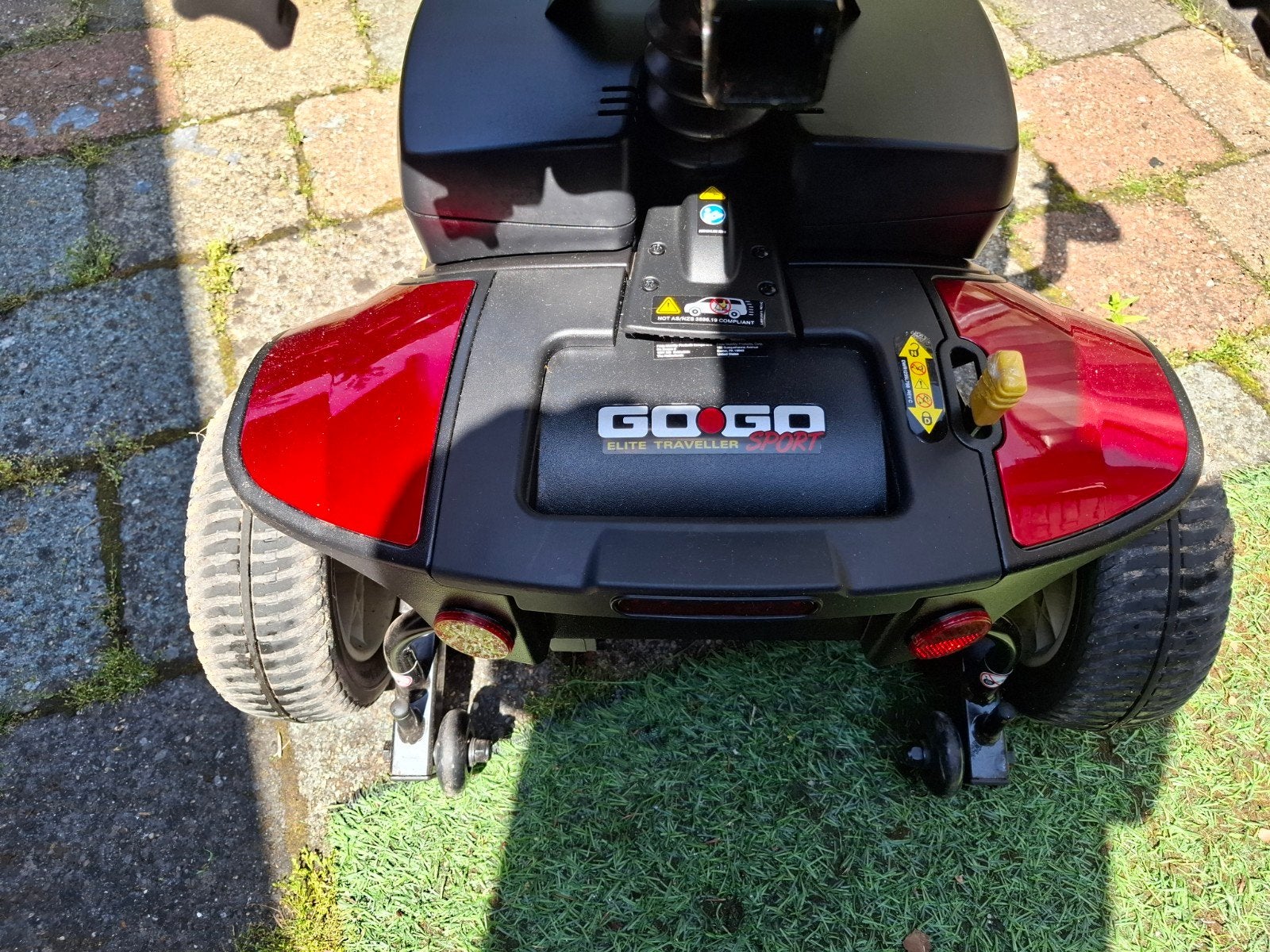 Te koop scoetmobiel  zeer weinig gebruikt, Diversen, Ophalen