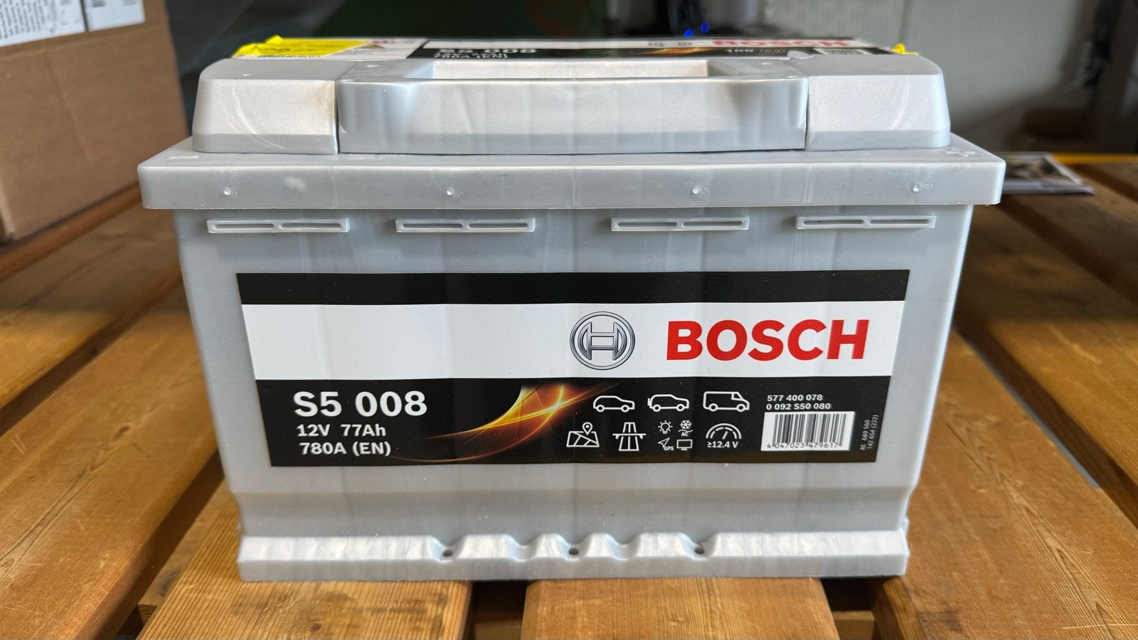 Nieuwe Bosch S5 008 Accu 12V 77Ah 780A (EN), Ophalen, Nieuw