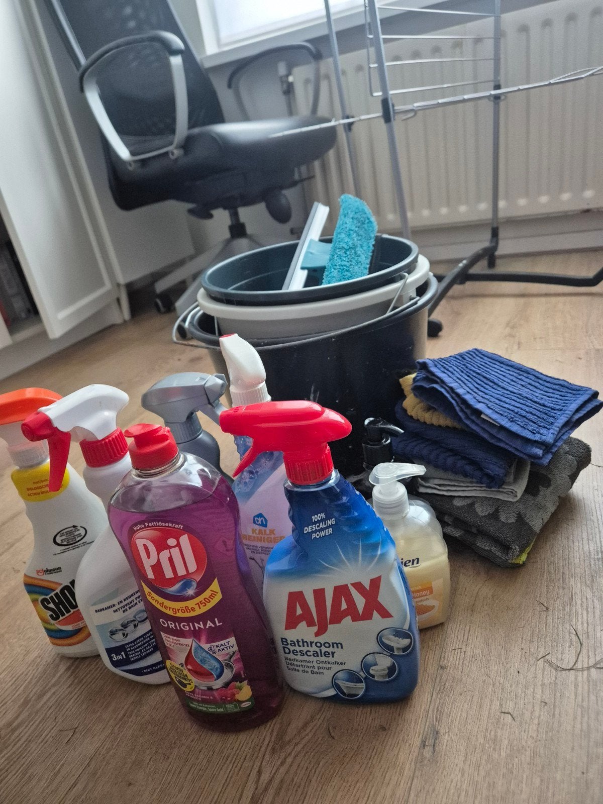 Diverse schoonmaakmiddelen en benodigdheden, Ophalen, Schoonmaakmiddel