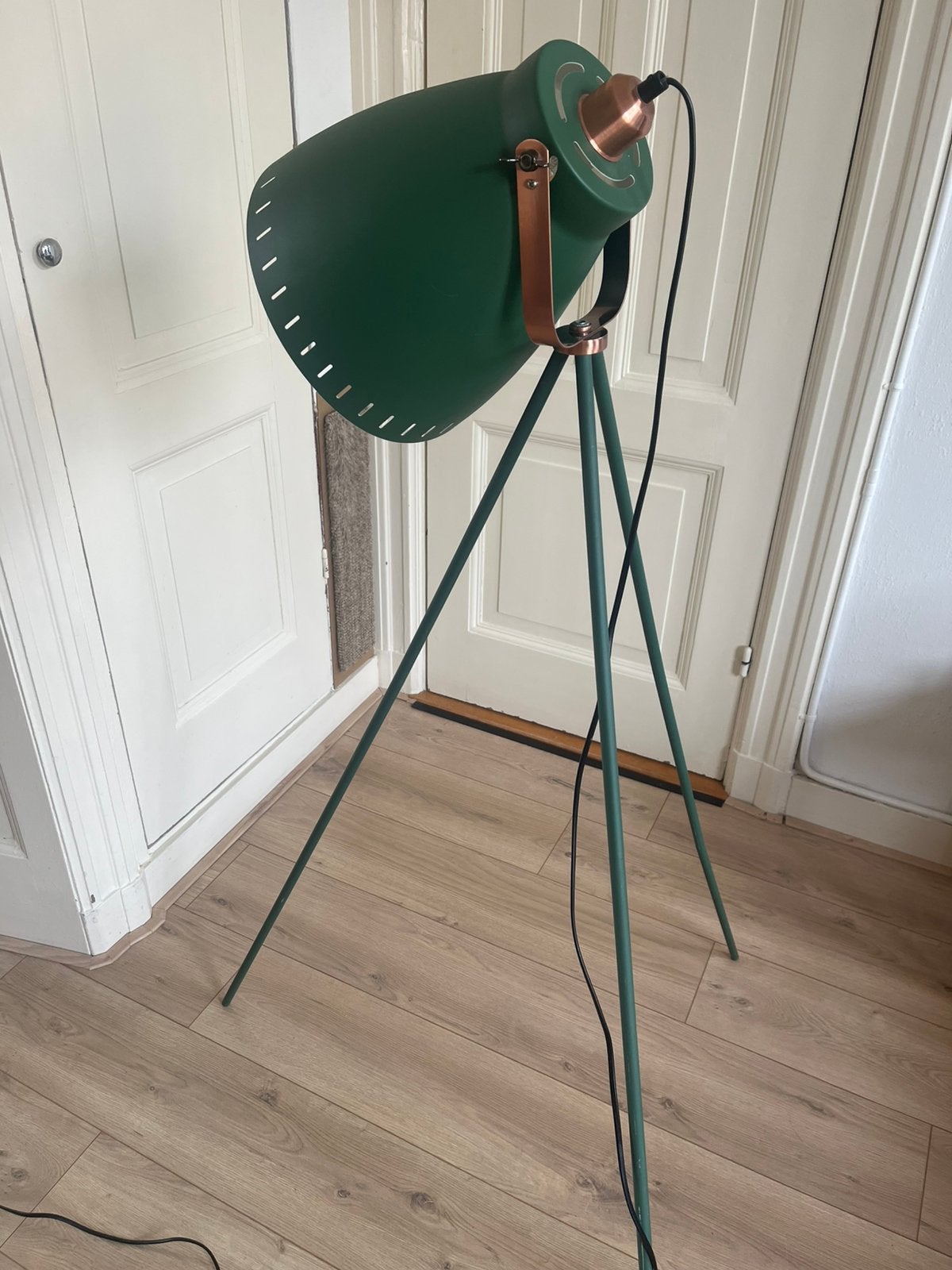 Leitmotiv Mingle Tripod Vloerlamp, Huis en Inrichting, Ophalen, Zo goed als nieuw, 150 tot 200 cm