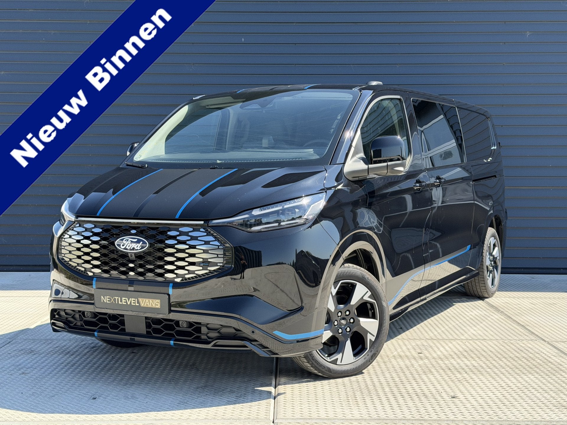 Ford E-Transit Cust. 320 L2H1 Sport 71 kWh DC 218 PK | Pro P, Auto's, Bestelauto's, Automaat, Achterwielaandrijving, Gebruikt