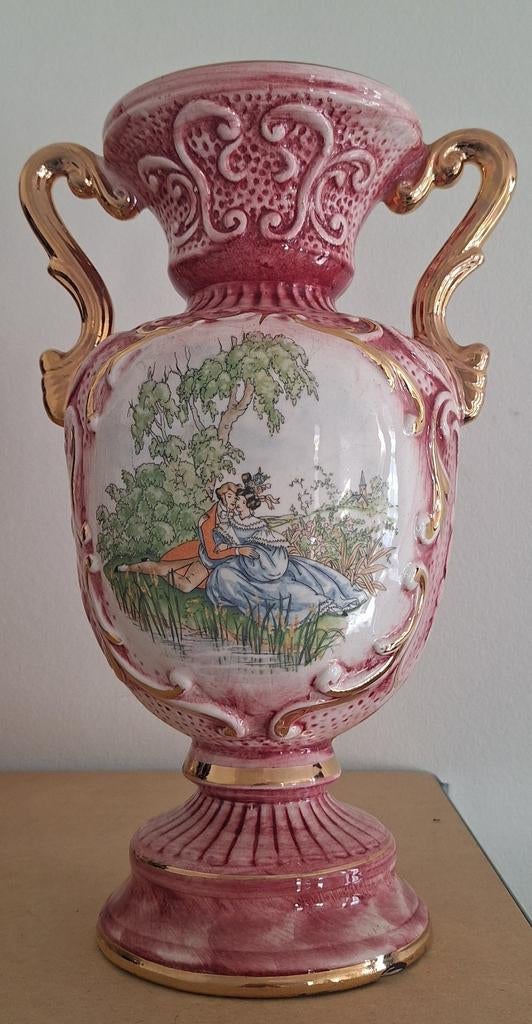Vintage Italiaanse vaas met handvatten en decoratie, Ophalen