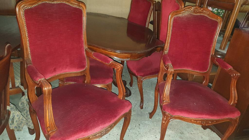Klassiek noten eetkamer met 6 stoelen, Ophalen