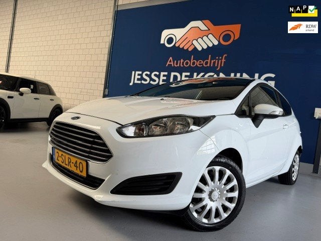 Ford Fiesta 1.0 Style,bj.2013, wit, NAP met 204.975 km. APK, Auto's, Euro 5, Gebruikt, 31 €/maand, Bedrijf