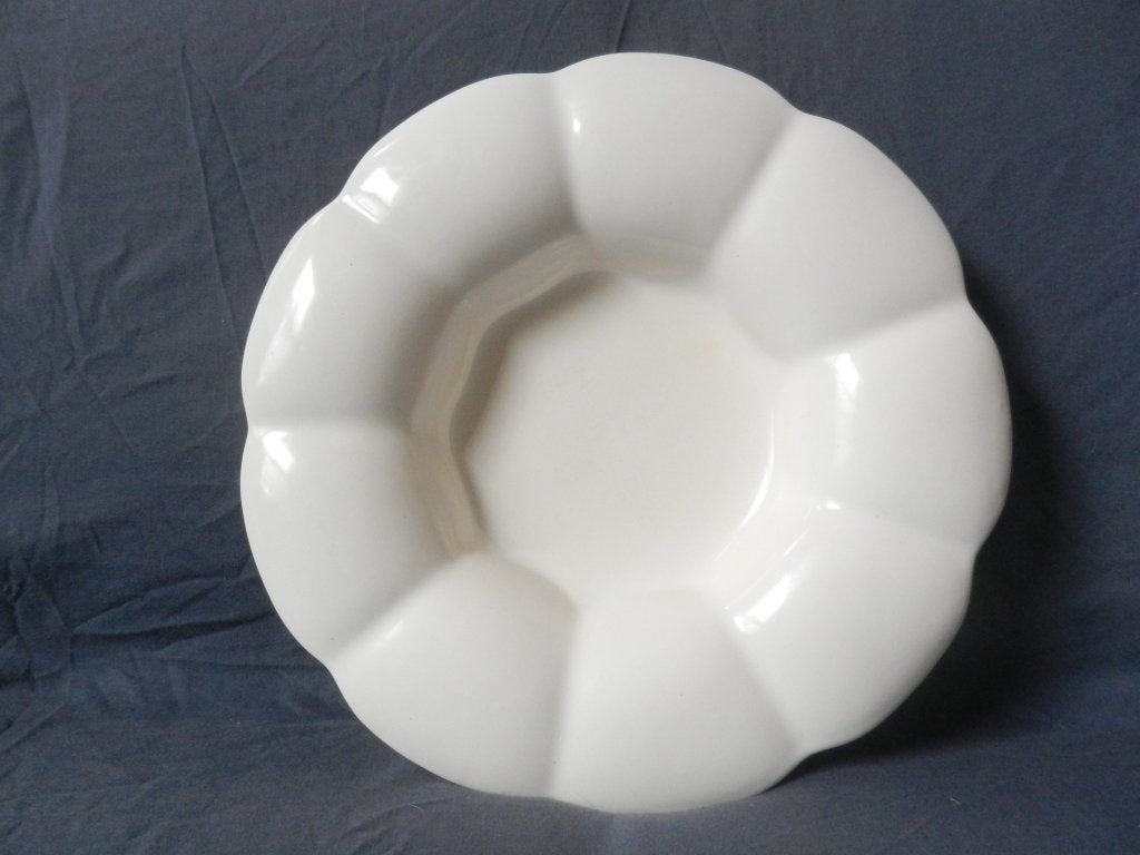 Witte plooischotel Porceleyne Fles Delft ca. 1960 d. 35,5 cm, Ophalen of Verzenden
