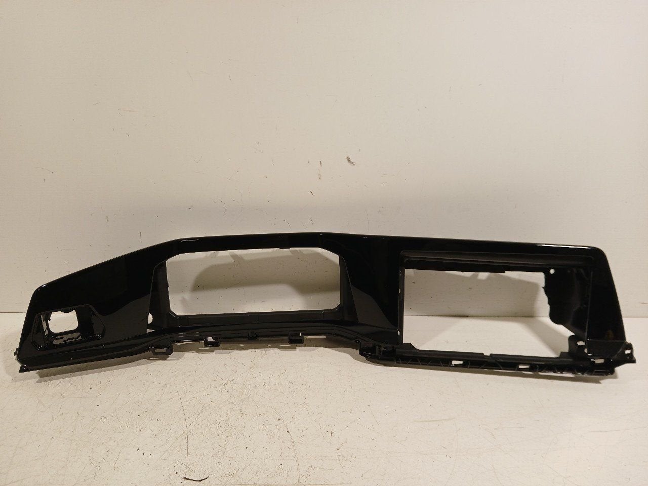 Sierlijst Volkswagen Golf, Onderdelen@venauto.nl, Van der Ven Autorecycling B.V., Gebruikt, Ettenseweg 76, 4706 PB Roosendaal, The Netherlands