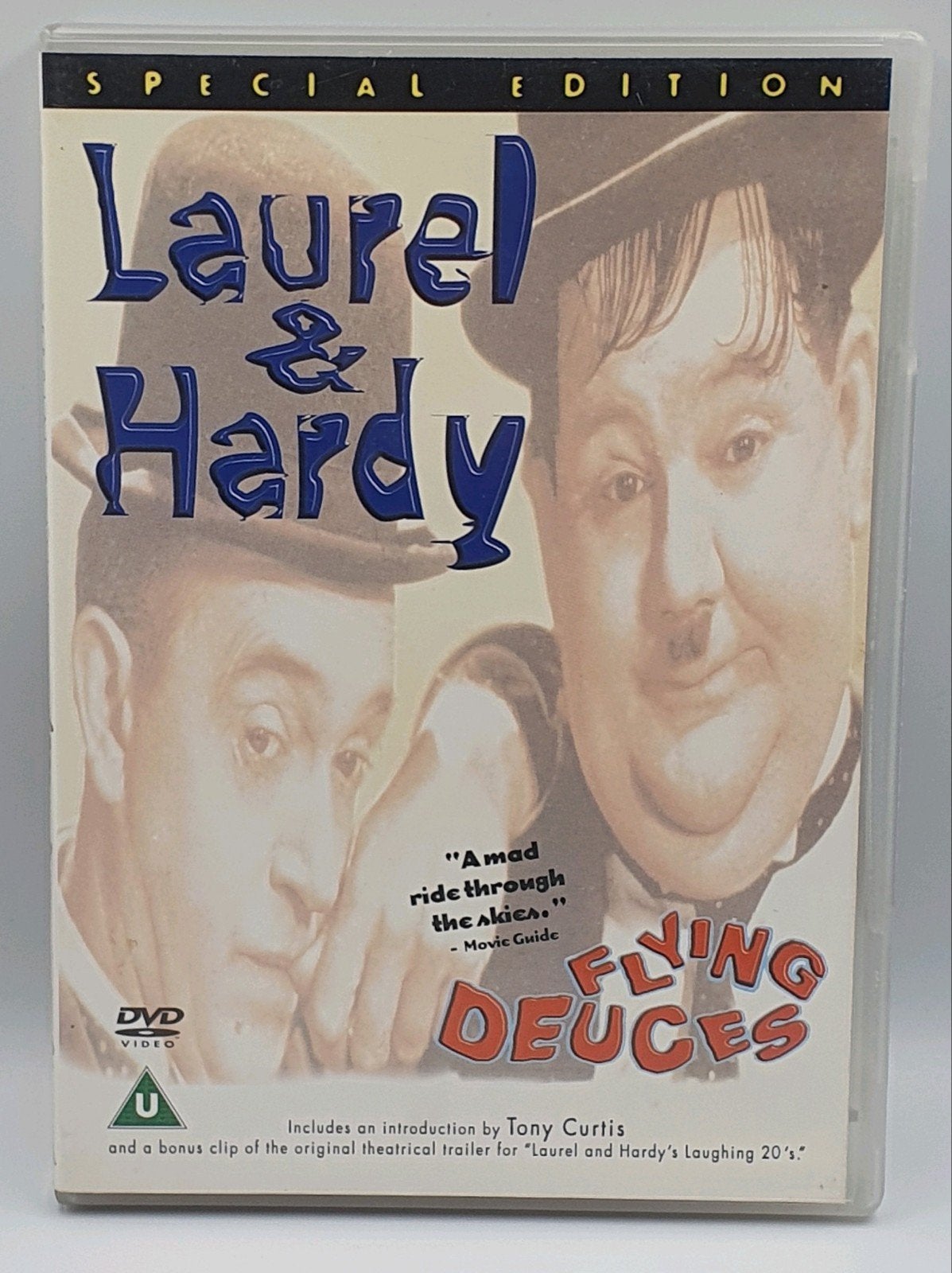 Laurel & Hardy - Flying Deuces (Special Edition) DVD, Alle leeftijden, Ophalen of Verzenden, Zo goed als nieuw, Inclusief doosje