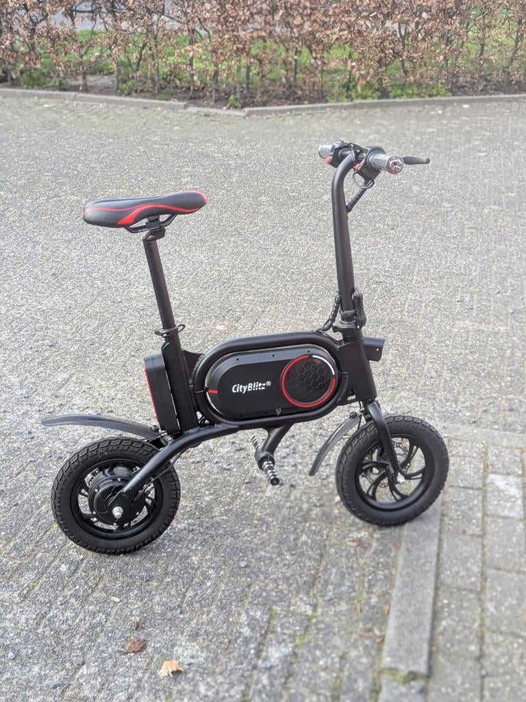 Cityblitz opvouwbare elektrische step/fiets, Fietsen en Brommers, Elektrische fietsen, Minder dan 30 km per accu, Zo goed als nieuw