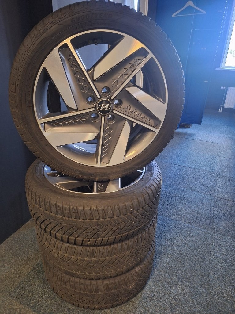 orgineel hyundai velgen set met winterbanden 19 inch, 19 inch, 245 mm, Velg(en), Winterbanden