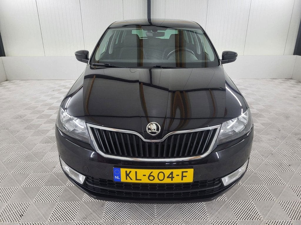 Skoda Rapid Spaceback 1.2 TSI JOY, Camera, Trekhaak, Panodak, Auto's, Skoda, Voorwielaandrijving, Stof, Gebruikt, Origineel Nederlands