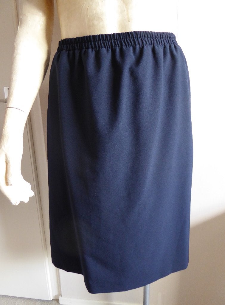 107.. donkerblauwe rok maat 48 - 50, Ophalen of Verzenden, Gedragen, Blauw, Rok