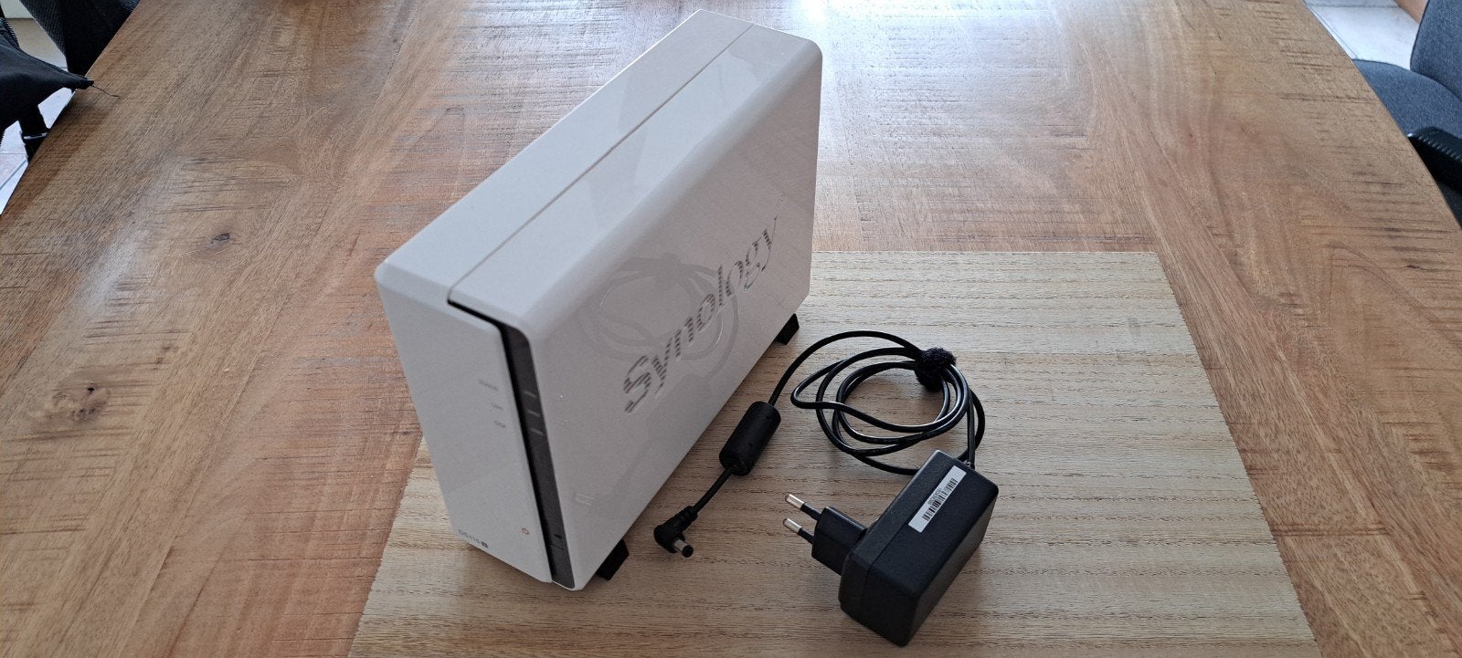 Synology DS115J NAS met harddisk, Ophalen of Verzenden, Gebruikt