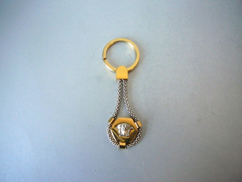 Versace Medusa Sleutelhanger Goudkleurig, Verzenden, Gebruikt