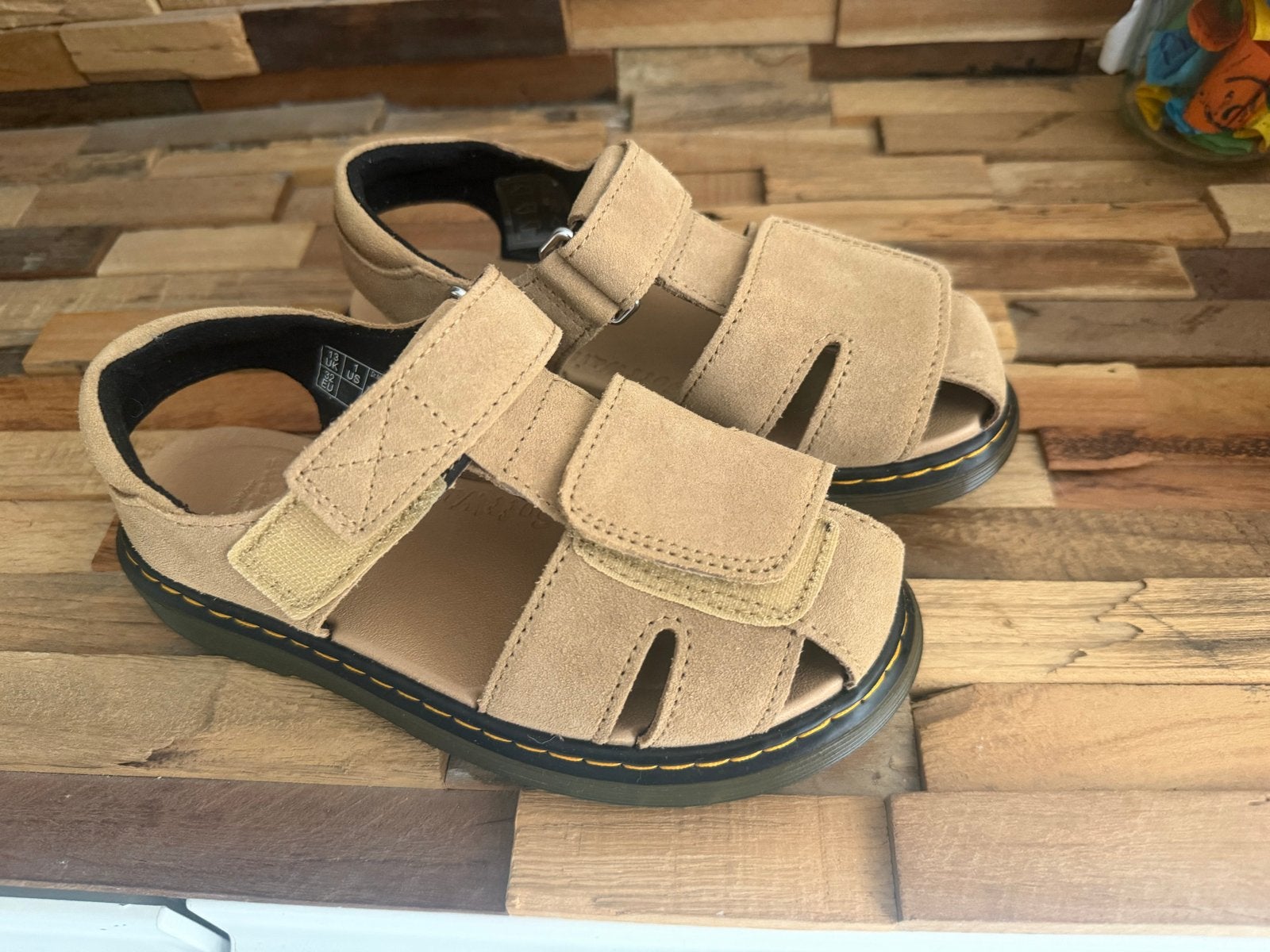 Dr. Martens Moby II J Savannah Tan sandalen - Maat 32, Ophalen of Verzenden, Nieuw, Jongen of Meisje