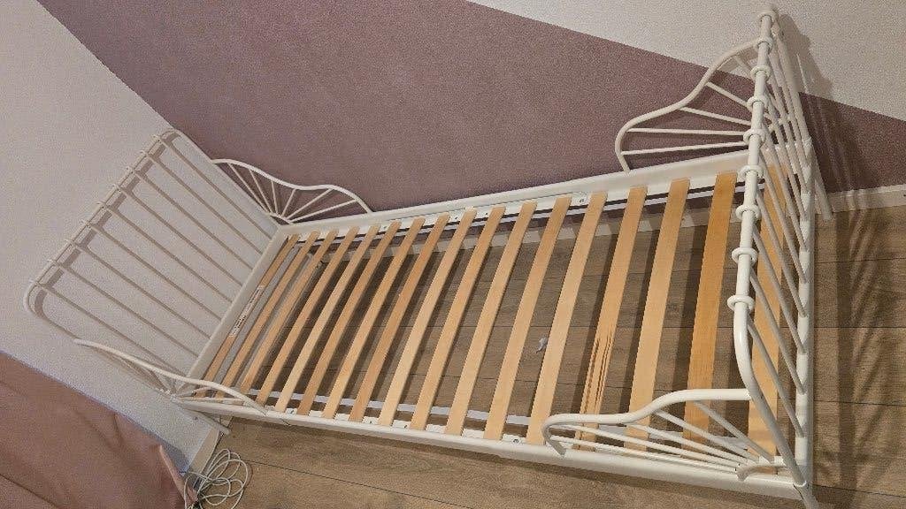Meegroeibed Ikea (minnen) kinderbed, 70 tot 85 cm, Zo goed als nieuw, Minder dan 140 cm, Ophalen