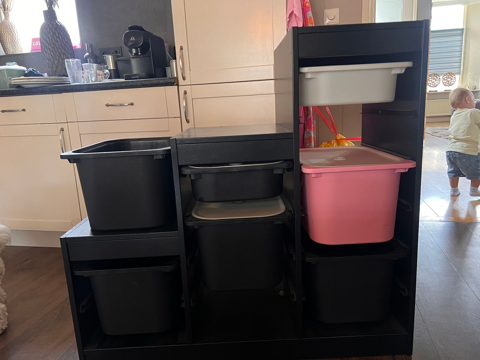 Troffee kast ikea zwart, Ophalen of Verzenden, Zo goed als nieuw