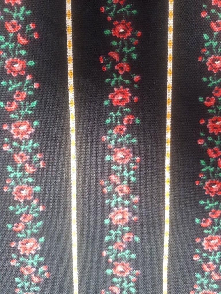 Klederdracht stof Vintage & Retro per meter roosjes rozen, Hobby en Vrije tijd, Stoffen en Lappen, Blauw, Nieuw, Ophalen of Verzenden
