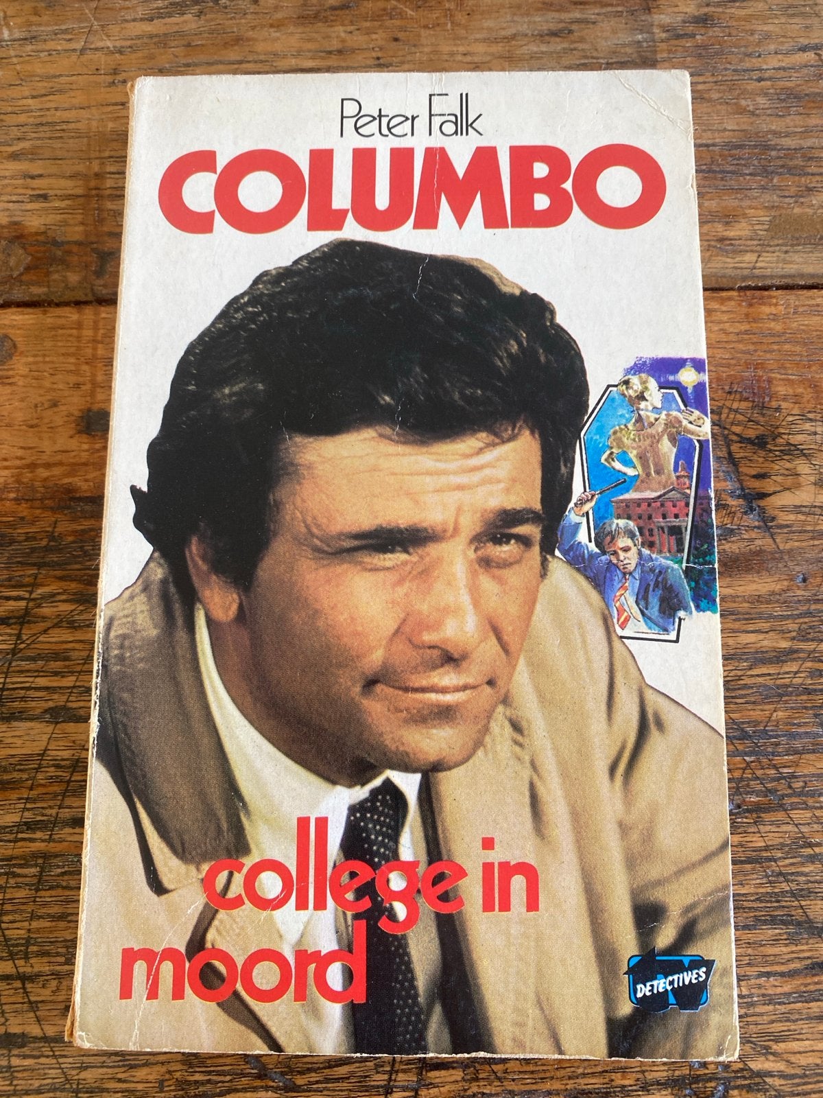 Columbo: College in Moord - Peter Falk Detectives, Boeken, Ophalen of Verzenden, Gelezen, Tv-bewerking