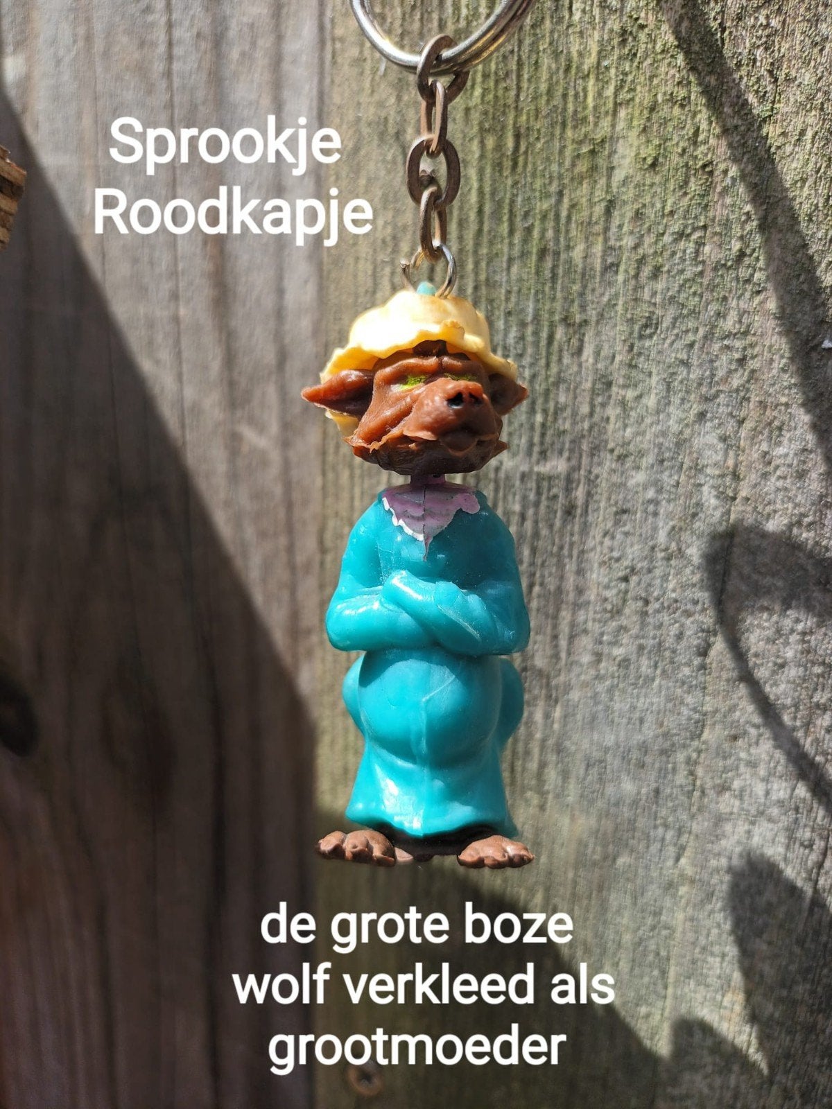 Roodkapje sleutelhanger - boze wolf als grootmoeder, Verzenden, Gebruikt, Knuffel of Figuurtje