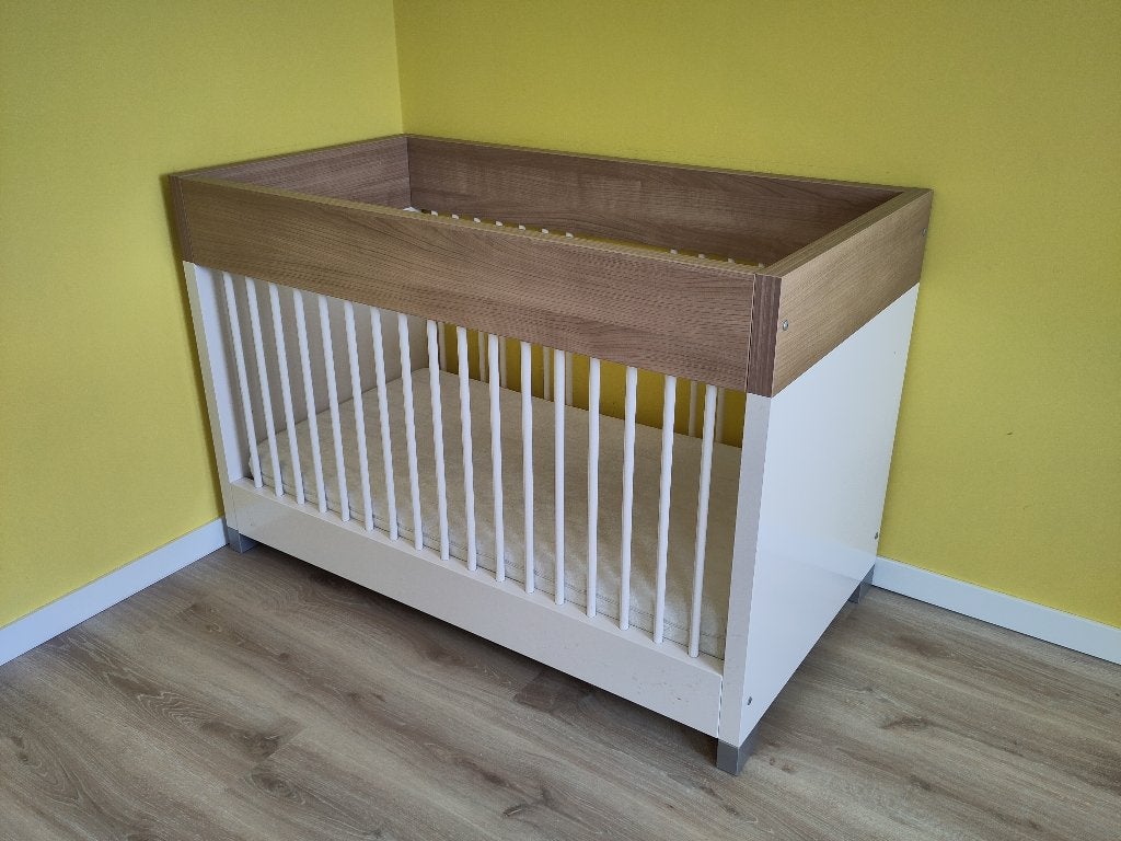Mooi en stevig ledikant (babybed), Ophalen, Gebruikt, Ledikant