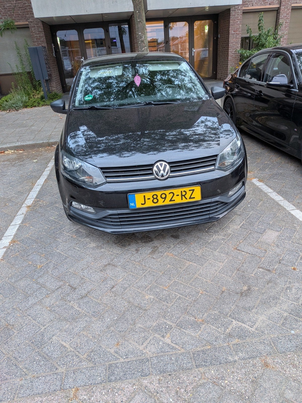 Volkswagen Polo 1.0 TSI 55KW 2015 Zwart, Auto's, Volkswagen, Voorwielaandrijving, Zwart, Handgeschakeld, Particulier