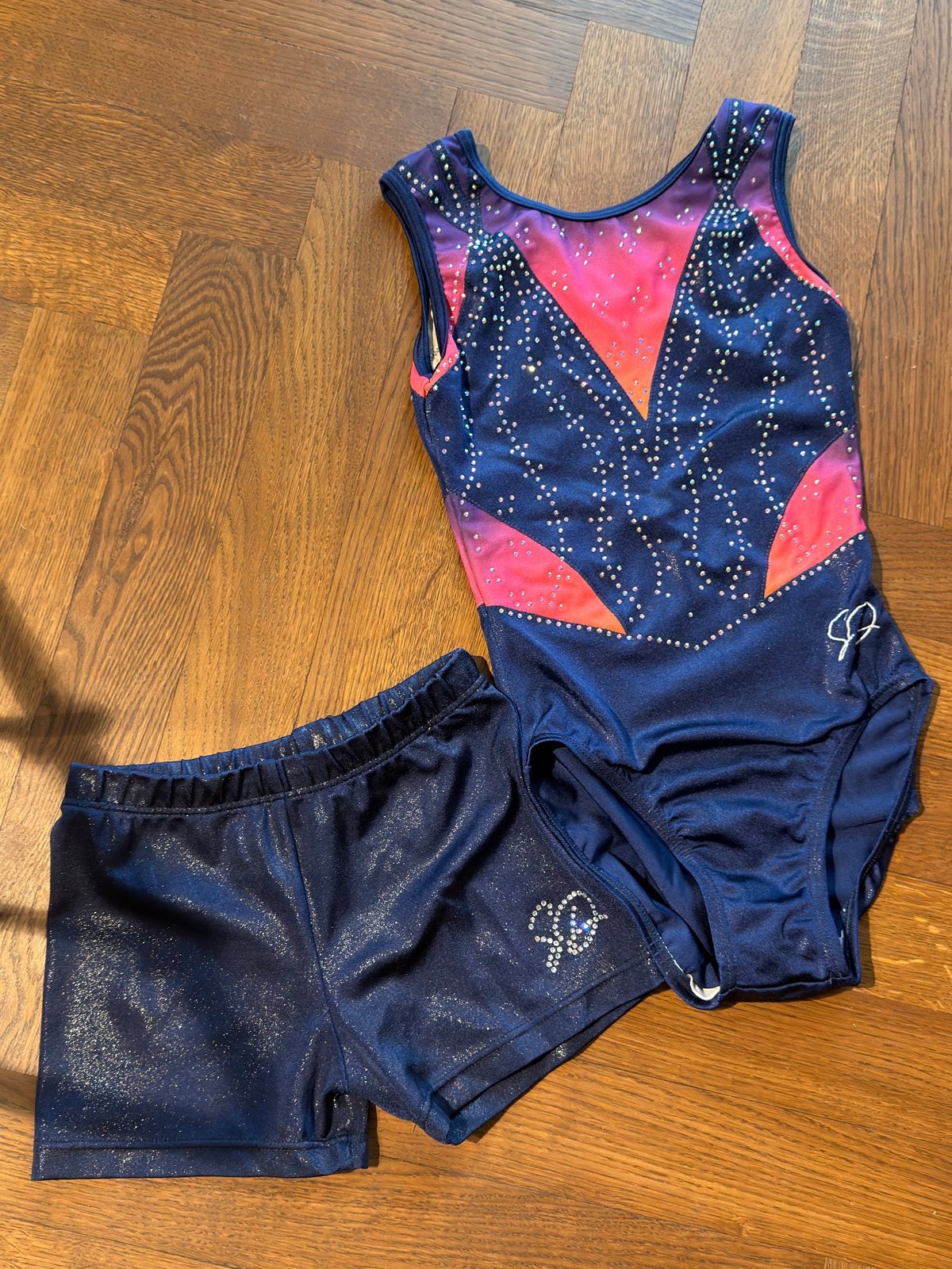 Turnpakje van Sparkle en Dream met broekje AXS, Sport en Fitness, Turnen, Meerkleurig, Zo goed als nieuw, Turnpak(je), Kindermaat 122 t/m 140