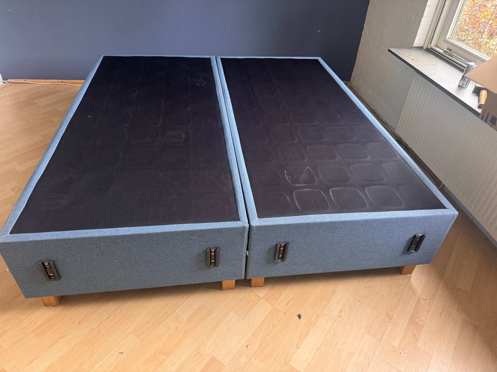 Boxspring bed 180x200 met hoofdbord ZSM WEG, Ophalen, Blauw, Tweepersoons, Zo goed als nieuw