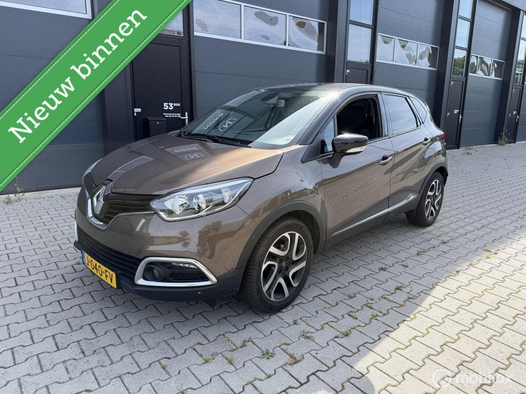 Renault Captur 0.9 TCe Dynamique, Auto's, Voorwielaandrijving, Gebruikt, Bruin, 49 €/maand