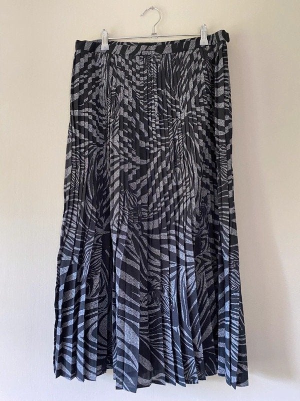 NIEUW grijs zwarte rok met print maat XL, Zwart, Maat 46/48 (XL) of groter, Nieuw, Ophalen of Verzenden