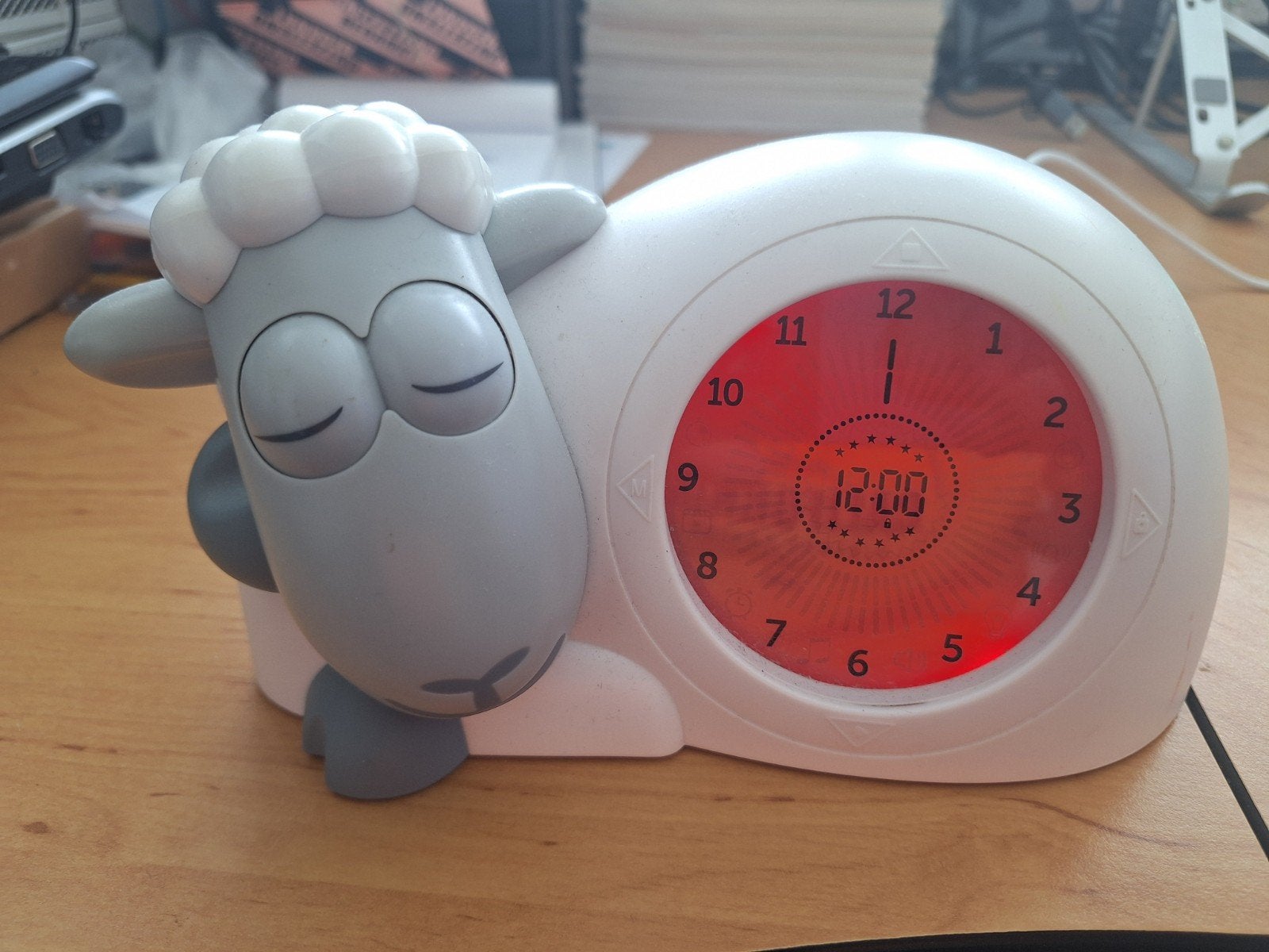 Schaap Wekker - Slaaptrainer met Kleurverandering, Ophalen of Verzenden, Zo goed als nieuw
