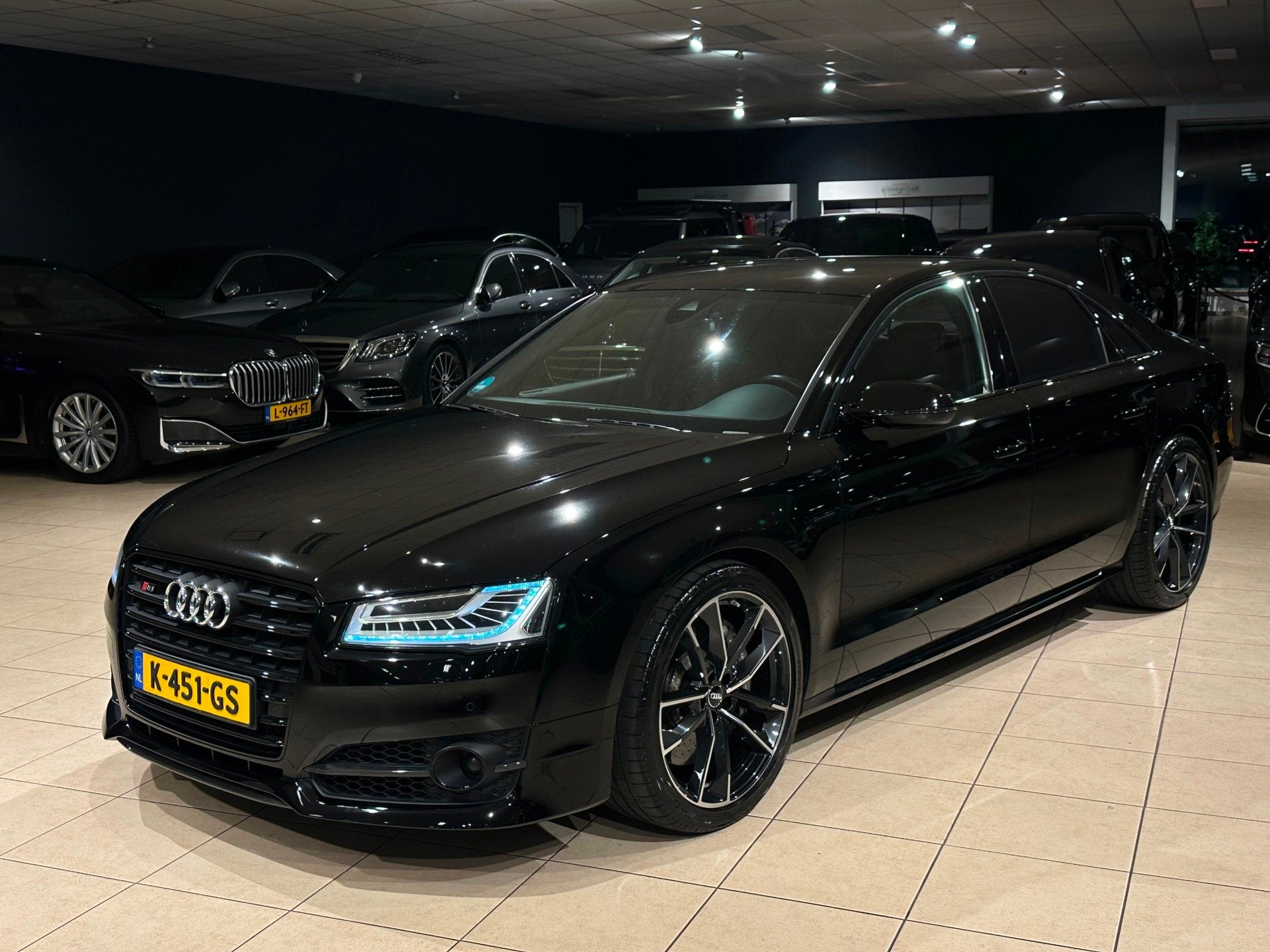 Audi A8 4.0 TFSI S8 PLUS QUATTRO 605PK/CERAMISCH/ACC/SOFTCLO, Auto's, Automaat, Gebruikt, Zwart, Vierwielaandrijving