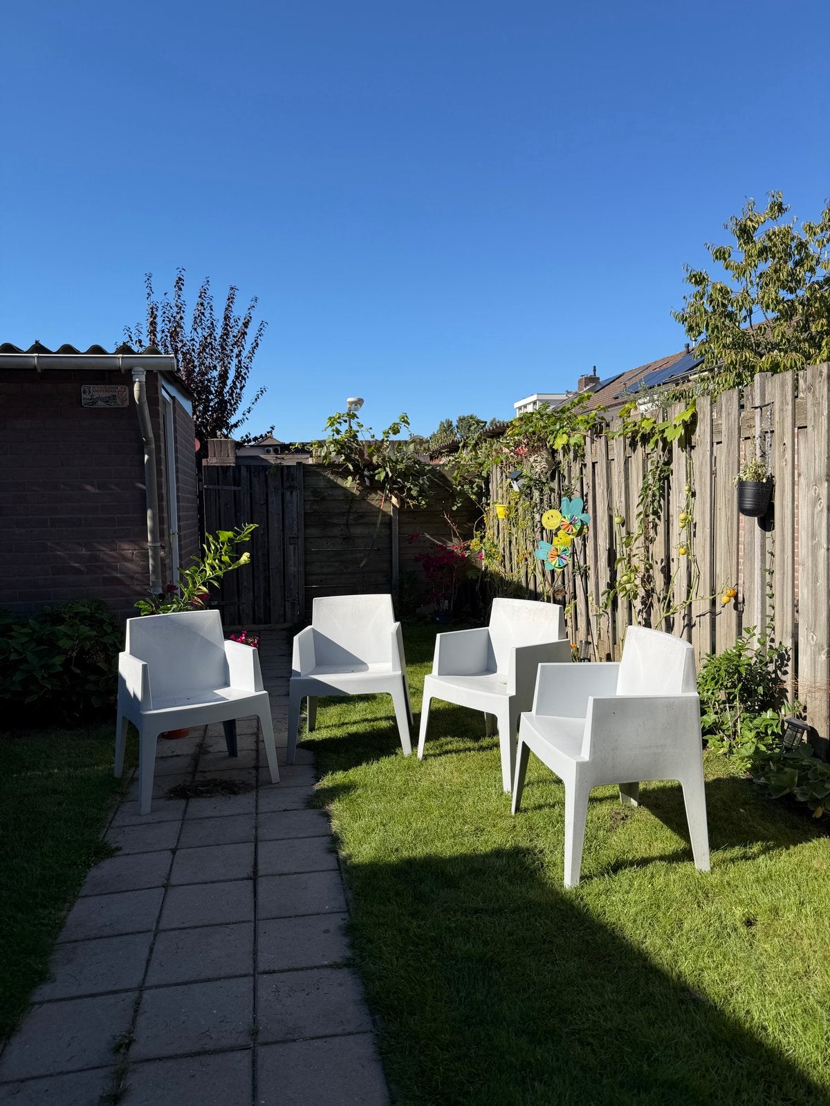 4x kunststof tuinstoelen, Ophalen, Gebruikt, Kunststof