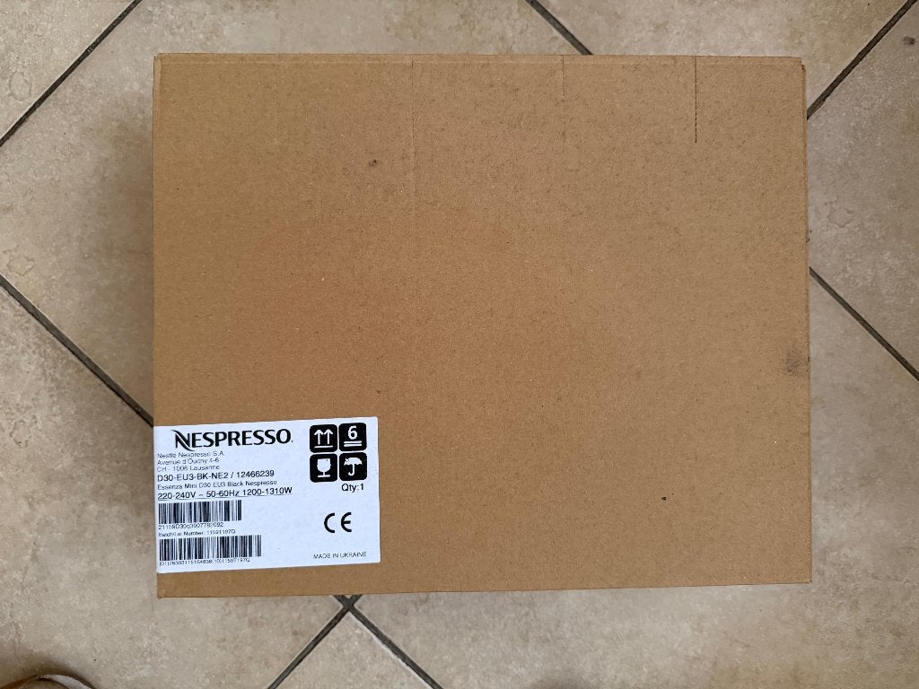 Nespresso Essenza Mini Nieuw, Witgoed en Apparatuur, Ophalen, Afneembaar waterreservoir, Espresso apparaat, Overige typen