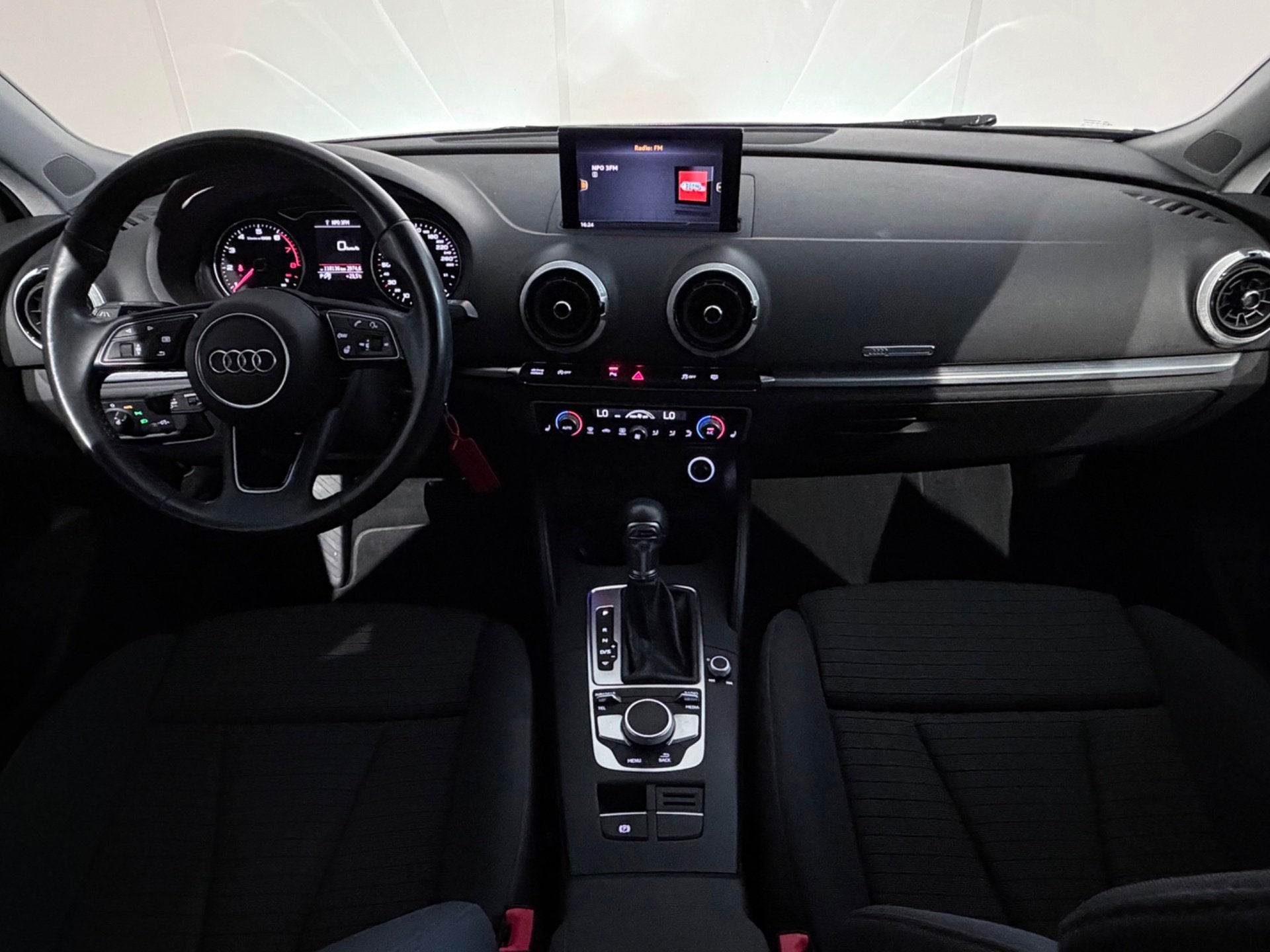Audi A3 Sportback 40 TFSI S-Tronic S-Line /Clima/ACC/PDC/Car, Auto's, Audi, Dealer onderhouden, Stof, Gebruikt, Euro 6