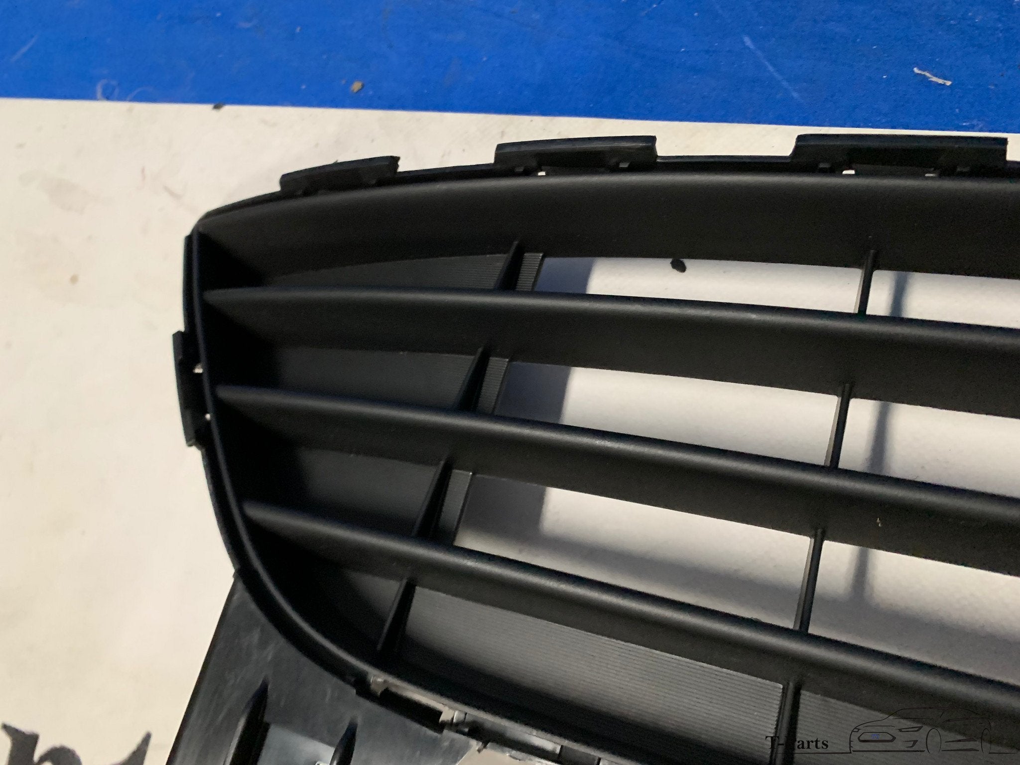 Suzuki celerio Voorbumper grille NIEUW bumper rooster Gril c, Auto-onderdelen, Carrosserie en Plaatwerk, Info@fabrikant.eu, Ophalen of Verzenden