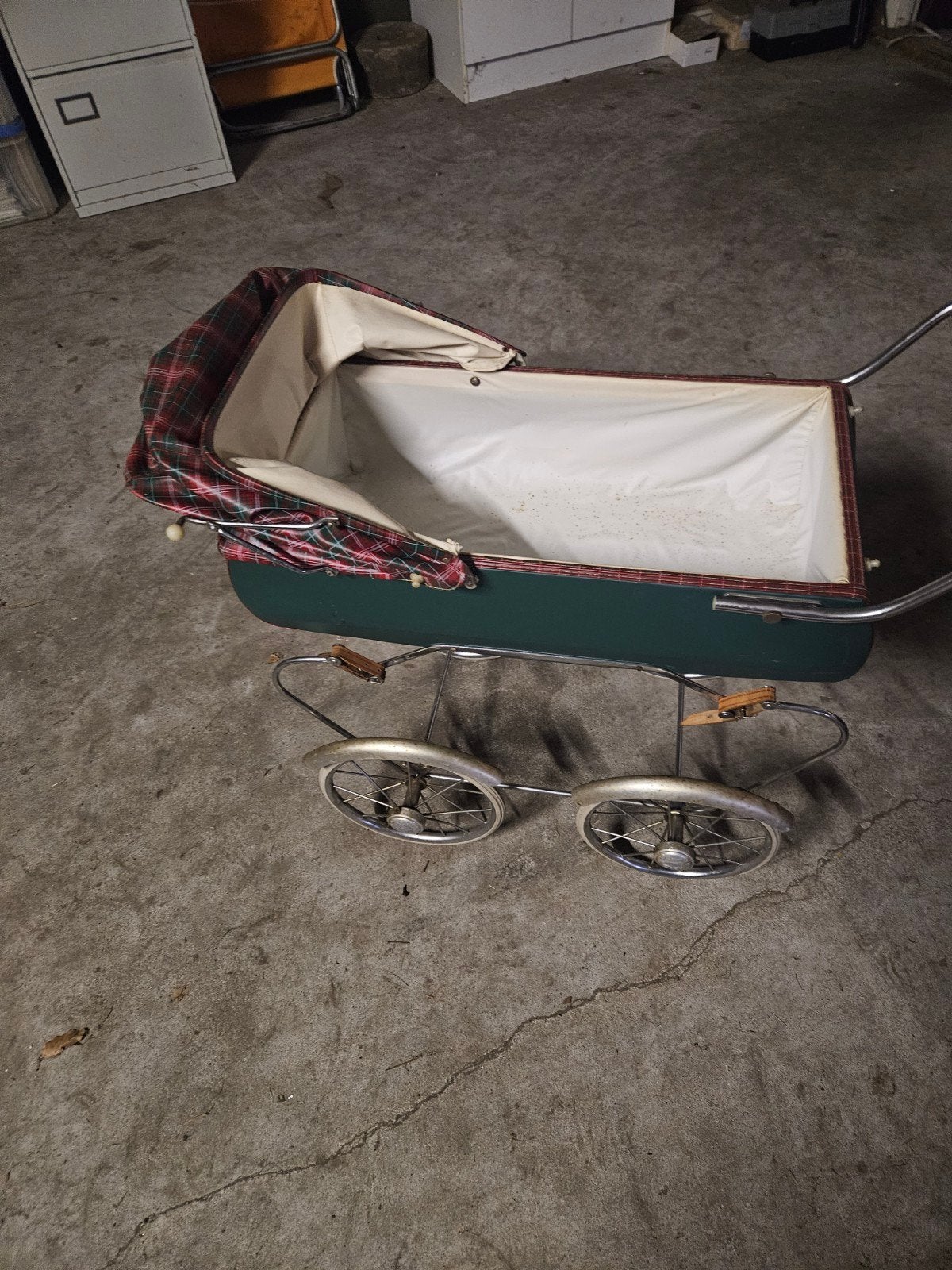 poppenwagen, Ophalen