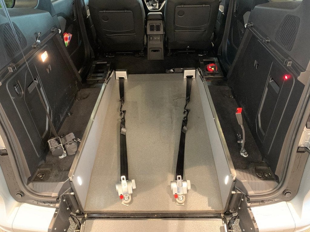 Renault Kangoo Rolstoelauto Automaat, Auto's, Automaat, 12 maanden, 15 km/l, Gebruikt