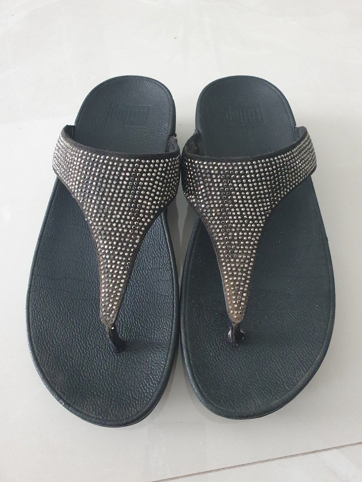 Fitflop Slippers met Strass - Maat 38, Slippers, Zwart, Ophalen of Verzenden, Fitflop