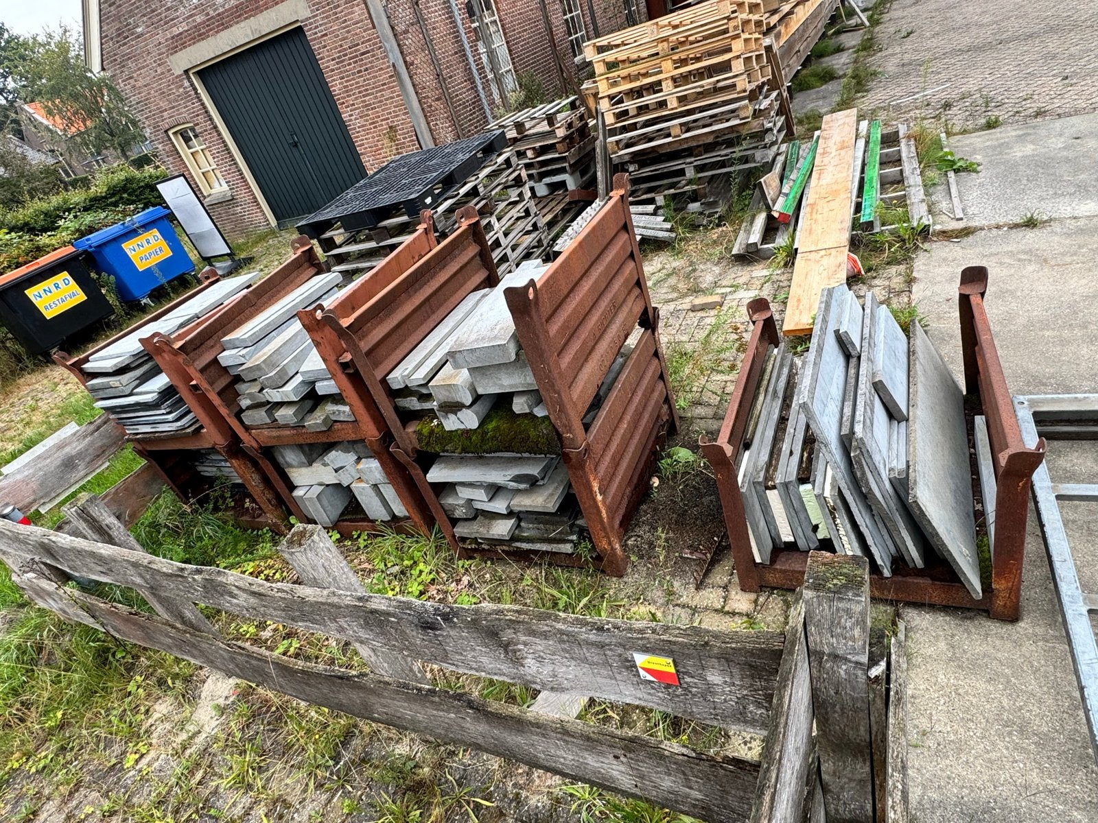 Diverse partij natuursteen, Ophalen, Gebruikt, Terrastegels, Natuursteen