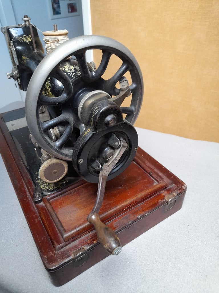 Oude SINGER met slinger, Ophalen, Gebruikt, Naaimachine, Singer