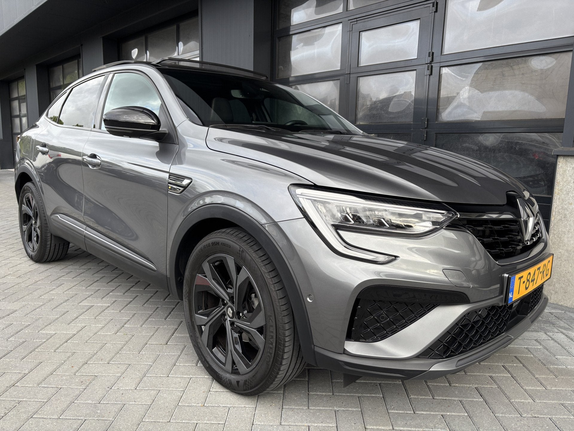 Renault Arkana 1.3 mild hybrid 160 R.S. line schuifdak 360 c, Auto's, Arkana, Gebruikt, 4 cilinders, Bedrijf