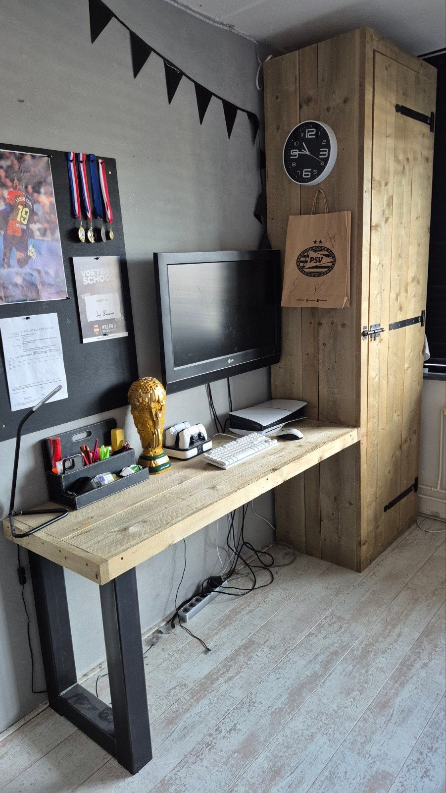 Gave combi bureau en kleding kast steigerhout metalen poot, Ophalen, Opbergruimte, 222 cm, Gebruikt