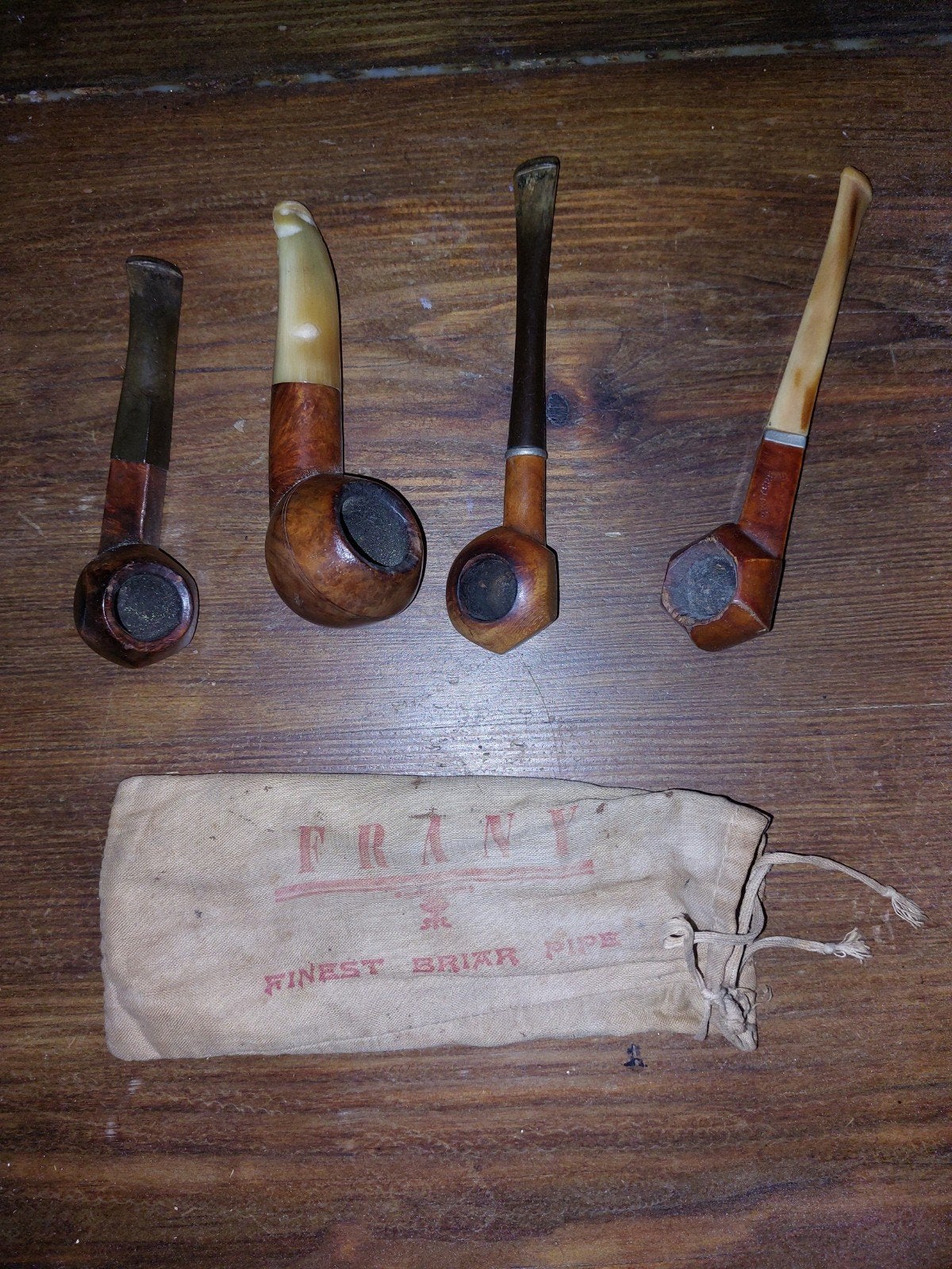 Set van 4 vintage tabakspijpen met zakje, Ophalen