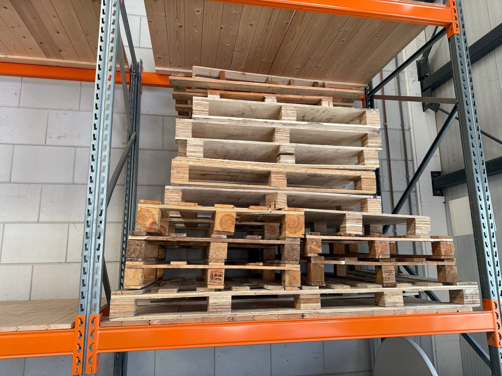 Gratis af te halen: Oude pallets in Maasland, Ophalen, Gebruikt, Pallet