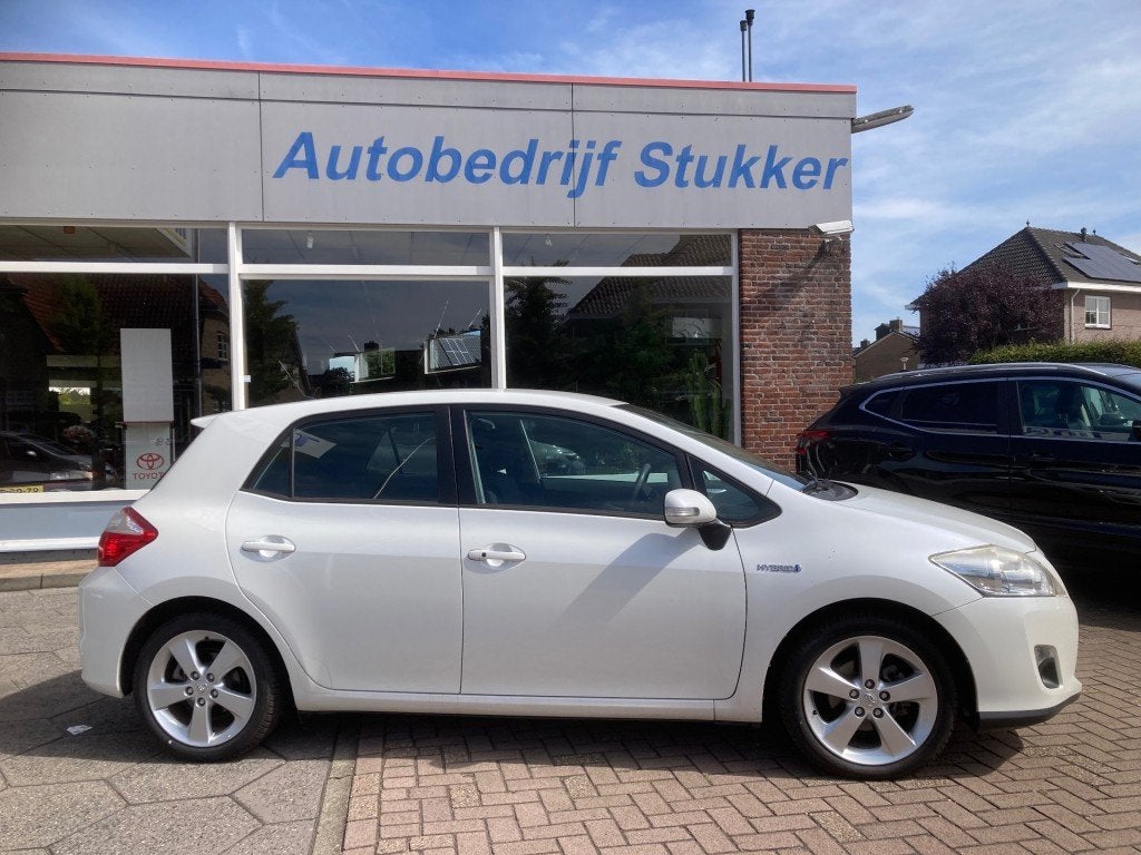 Toyota AURIS 1.8 VVT-i  Hybride Aspiration Bussiness 134972, Gebruikt, Wit, Origineel Nederlands, Cruise Control