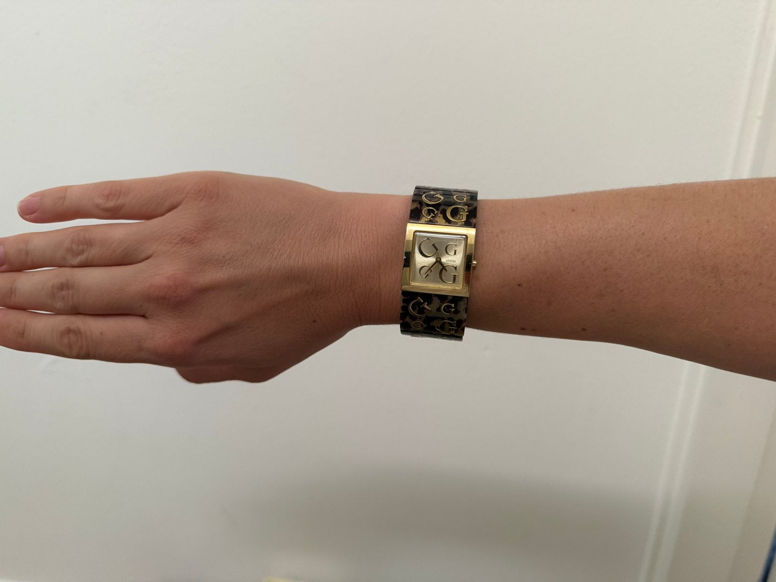Gebruikt Guess dames horloge met luipaardprint en doos, Overige materialen, Guess, Polshorloge, Ophalen of Verzenden