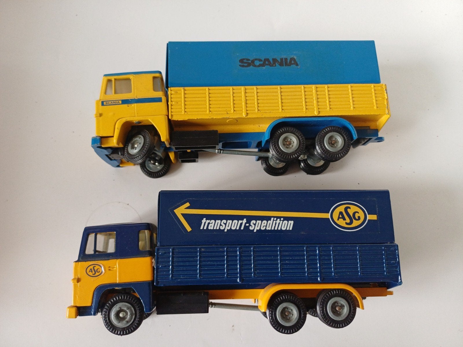 Tekno Scania 141 asg, Hobby en Vrije tijd, Modelauto's | 1:50, Ophalen of Verzenden, Gebruikt, Bus of Vrachtwagen, Tekno