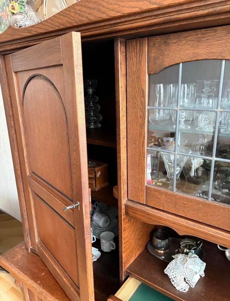 Gratis Antieke Eikenhouten Buffetkast, Antiek en Kunst, Ophalen