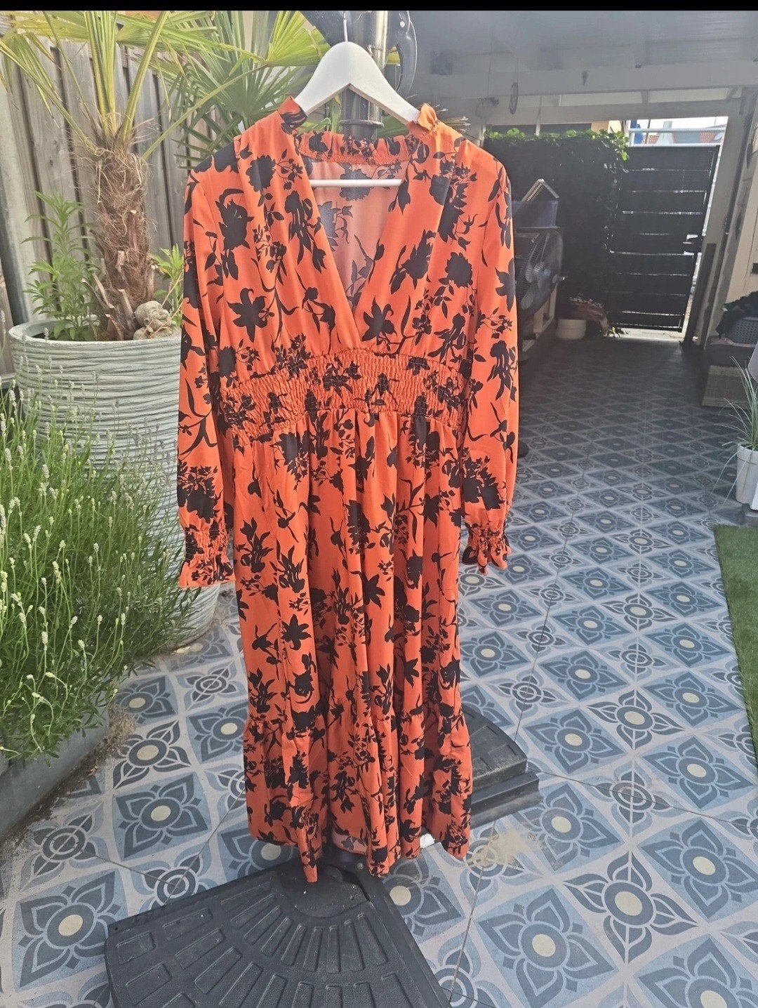 Mooie koraal kleurige jurk XL, Ophalen of Verzenden, Zo goed als nieuw, Maat 46/48 (XL) of groter, Onder de knie