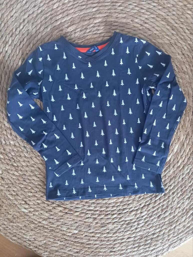 Hema Blauw Shirt met Kerstbomen | Maat 110/116, Ophalen of Verzenden, Zo goed als nieuw, Shirt of Longsleeve, Hema